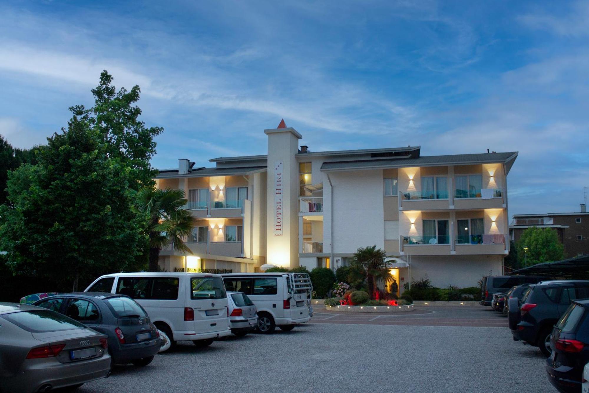Hotel Hiki 3 Superior Бибионе Экстерьер фото